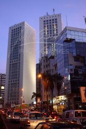 Image du Maroc Professionnelle de  Le Casablanca Twin Center est situé sur le Boulevard Zerktouni, ce quartier fait partie du centre moderne de la ville,  Samedi 10 Février 2007. (Photo / Abdeljalil Bounhar)